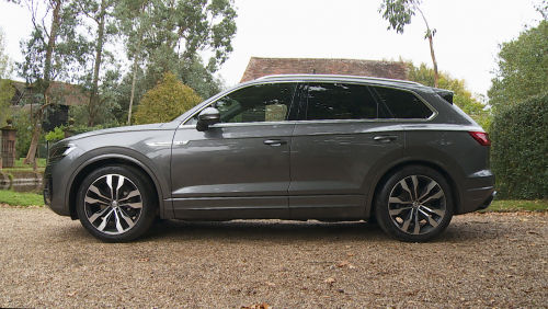 VOLKSWAGEN TOUAREG DIESEL ESTATE 3.0 V6 TDI 4Motion 286 Black Edition 5dr Tip Auto view 5